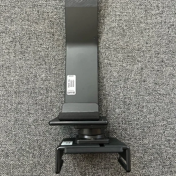 Jeep Center Dash Mount with iPhone Holder - Picture 4 of 6